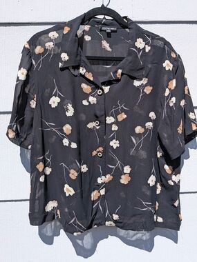 Vintage Cynthia Max Black Floral Top